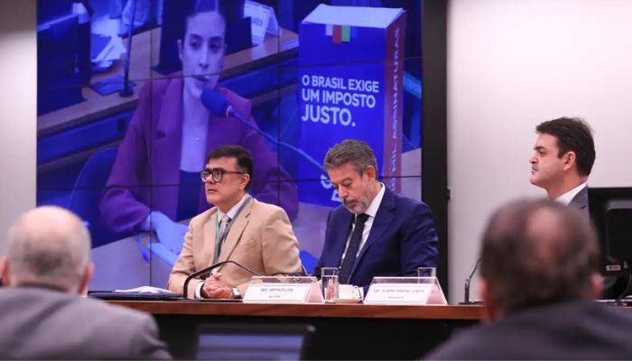 © Lula Marques/Agência Brasil Comissão da Câmara aprova isenção do IR para quem ganha até R$ 5 mil